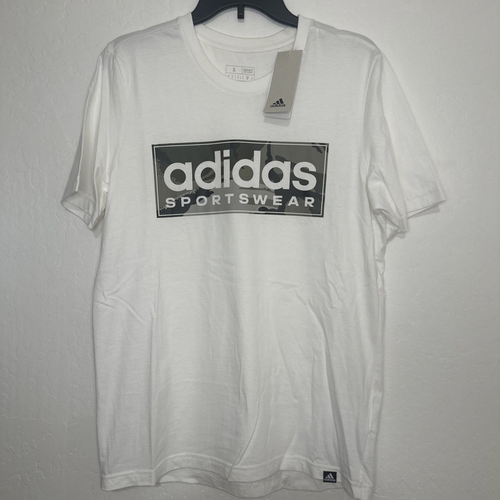 Adidas IN6473 Mens T Shirt Short Sleeve Casual Camo Linear Cotton Size Small NWT